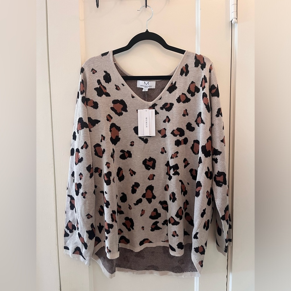 NWT Magaschoni Women’s 1XL Cheetah Sweater